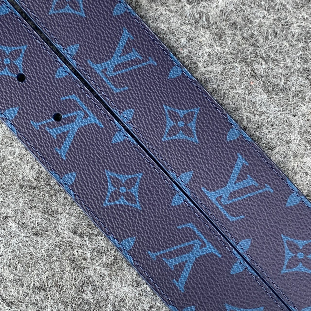 LV Initials 40mm Reversible Belt ‘Blue’