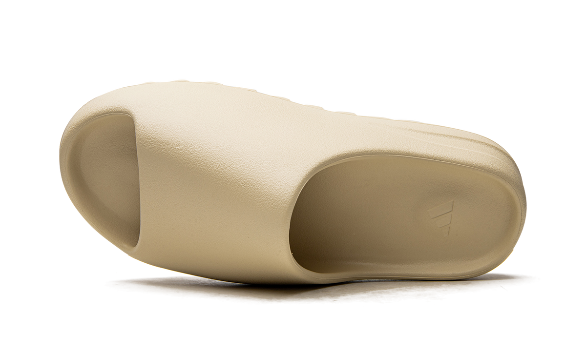 Yeezy Slide "Bone 2022" FZ5897