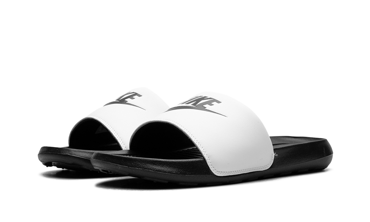 Victori One Slide "Black White" CN9675-005